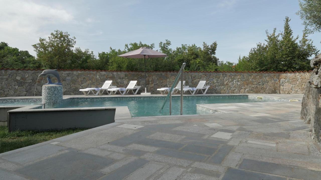 Neval Vila Gostinjac